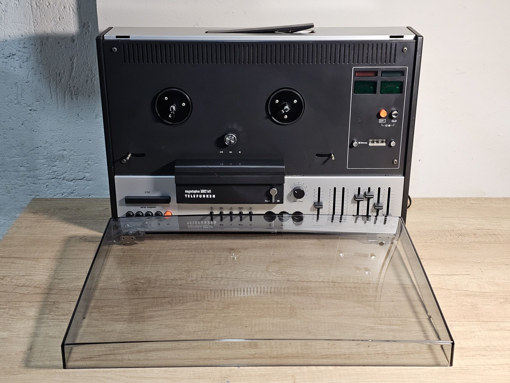 magnetofon TELEFUNKEN 3002 hi-fi recorder