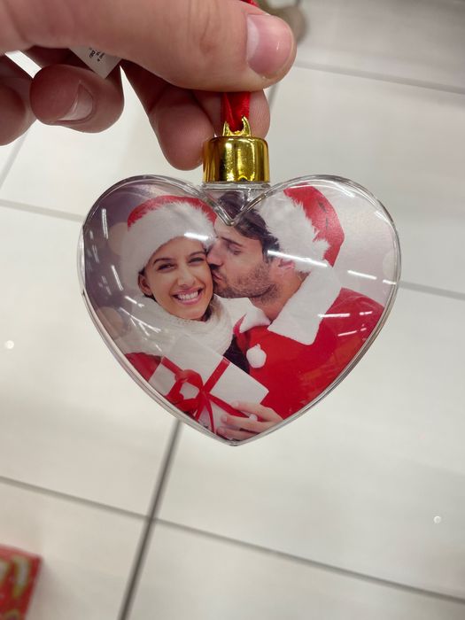 Globuri personalizate sau rame personalizate de Crăciun