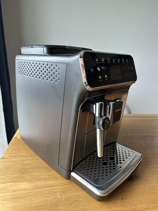 Espressor automat Philips Seria 4300 EP4327/90