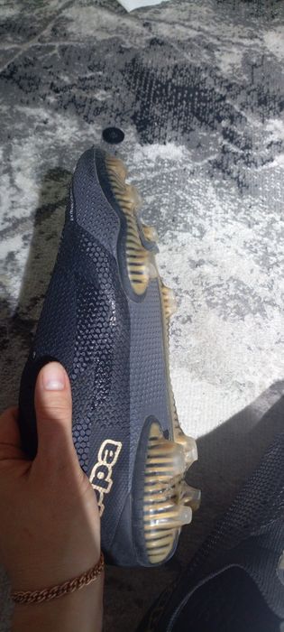 Бутсы футбольные