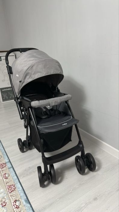 Продам коляску Joie Mirus (Англия) с перекидной ручкой