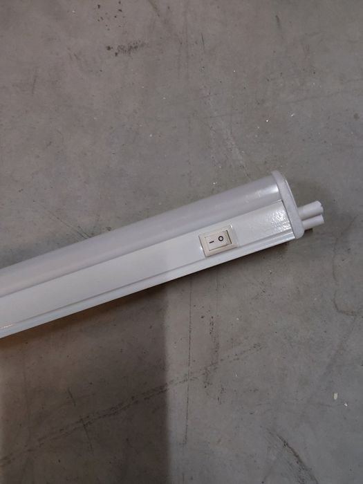 Осветително тяло тип пура