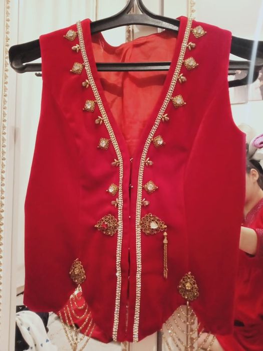 Кажекей бешпент сатылады бағасын келисеміз