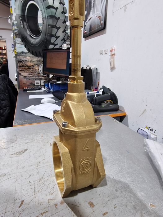 Robinet vidanja 4 toli import Italia original preț 1150 lei se poate t