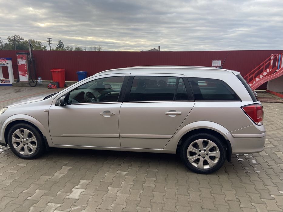 Se vinde Opel Astra H in stare bunâ