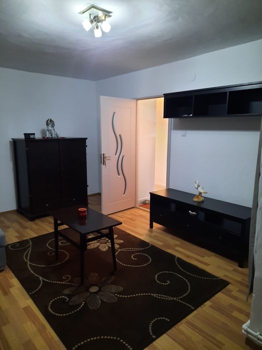 Garsoniera de inchiriat - zona 1 mai/Facultatea de Medicina