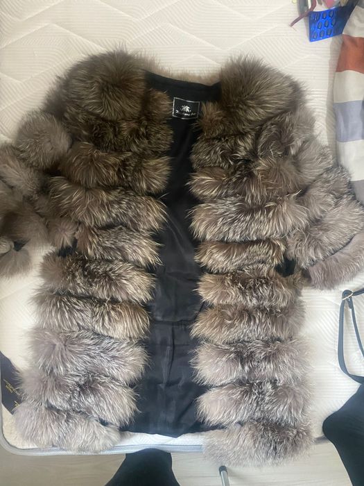 Шуба чернобурка можно носить и как автоледи подходит для S и M