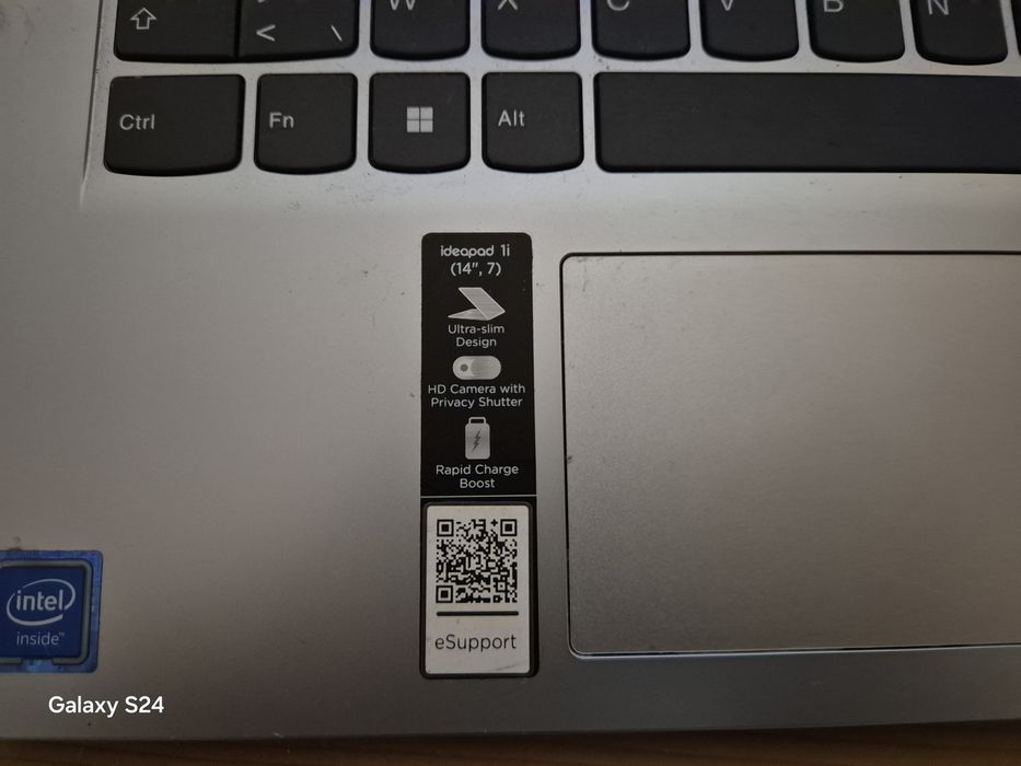 Vând urgent leptop Lenovo