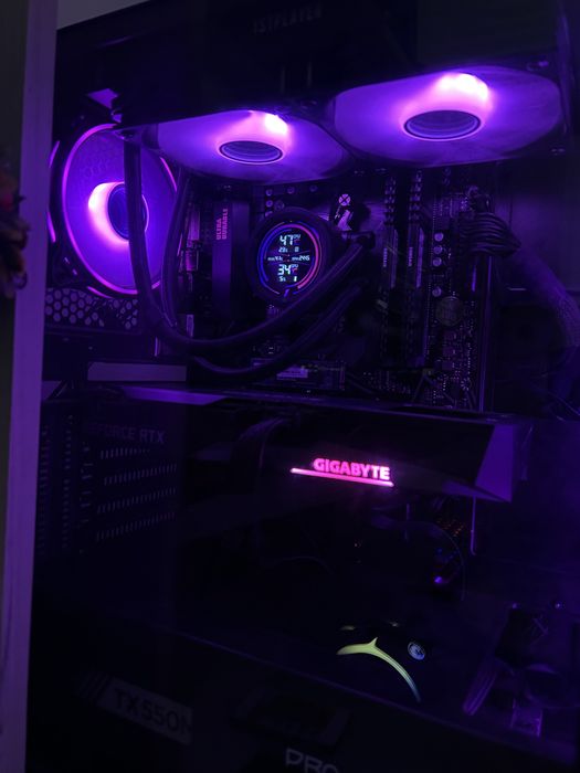 Vand pc pentru gaming