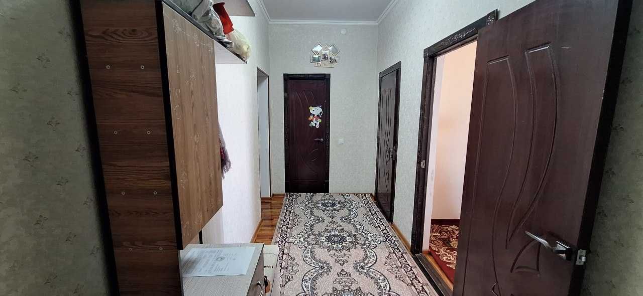 Taxiatosh tumani Mustaqillik kochasi, 29-uy, 22-xonadon sotiladi