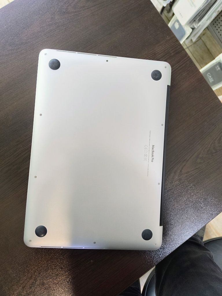 Macbook Pro 13" Retina Early 2015