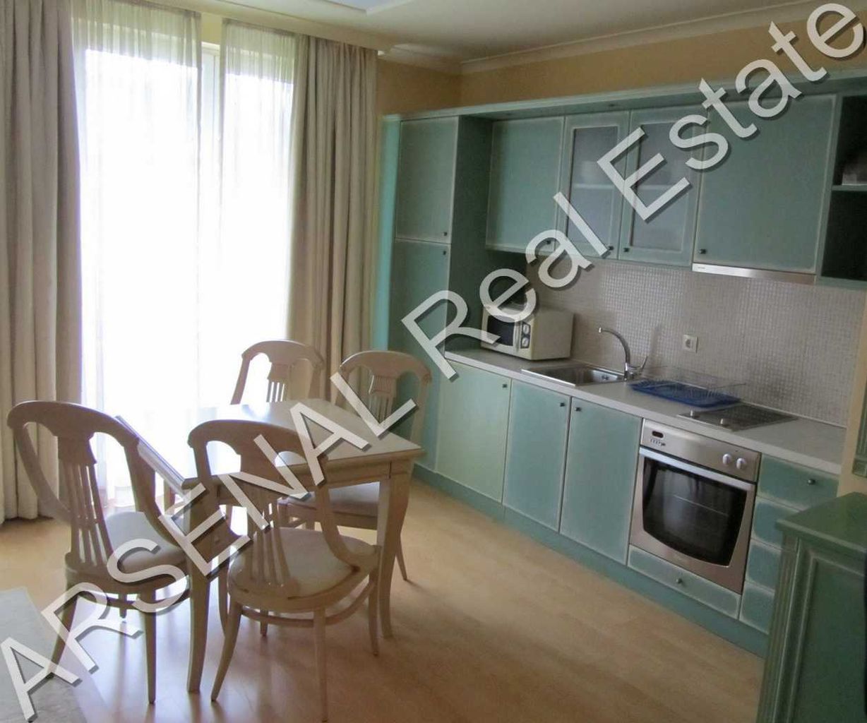 Дава се под наем Тристаен апартамент в София, Кръстова вада - 120 кв.м за 900 € - Снимка #1