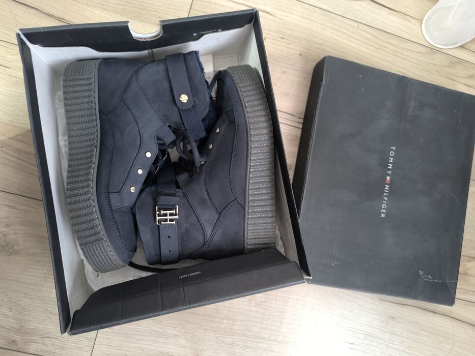 Ghete cizme imblanit Tommy Hilfiger 37 piele