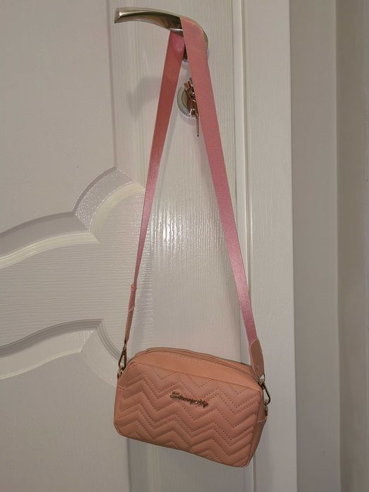 Лот блузки 128 размер , цена 20 лв общо