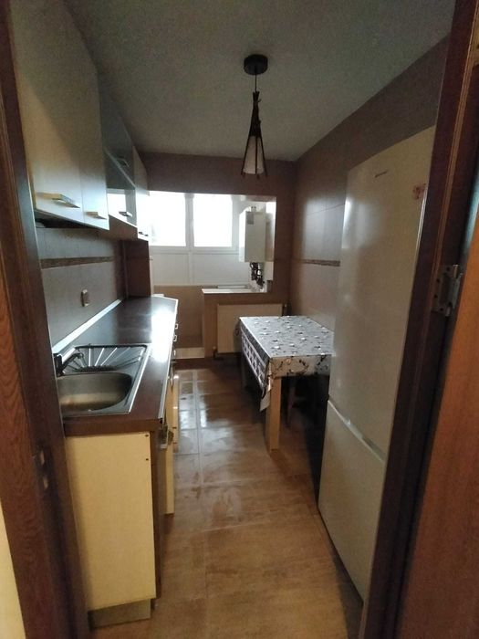 Inchiriez apartament 2 camere-Bulevardul Unirii,Targoviste/COMSION 0