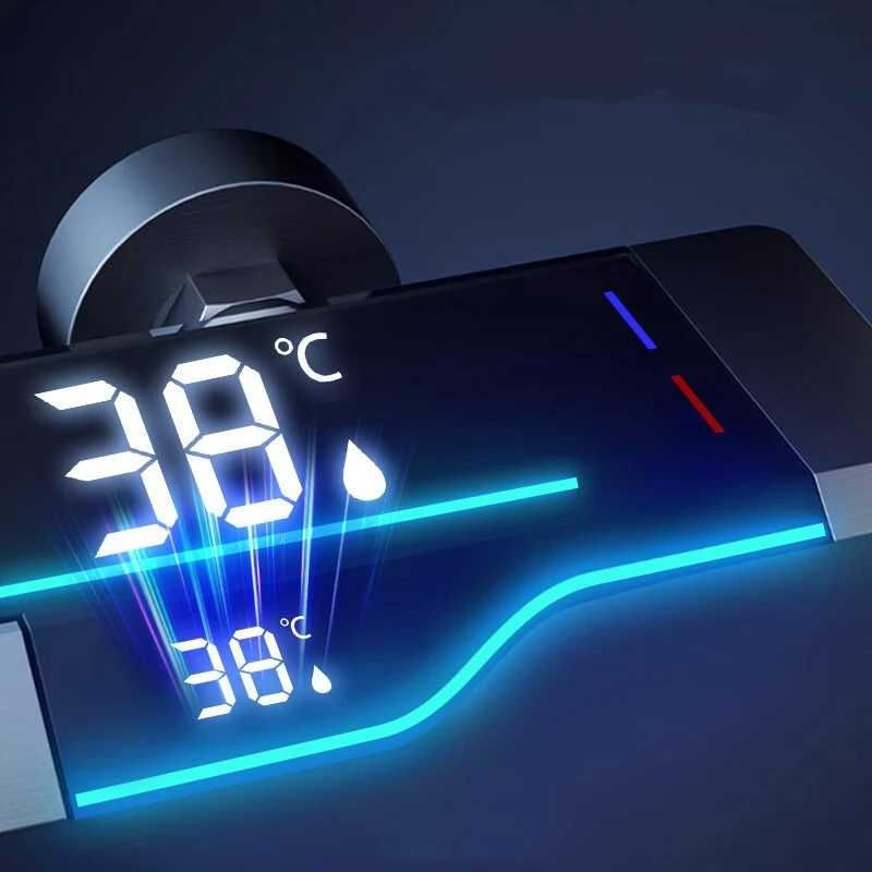 Модерен интелигентен душ с дисплей и LED подсветка D31