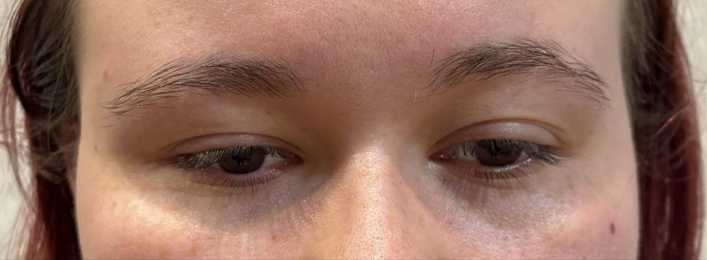 Laminare și stilizare / pensat sprâncene