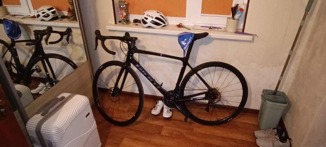 Шоссейный велосипед.Giant TCR ADVANCED 2 DISC-KOM - 2022