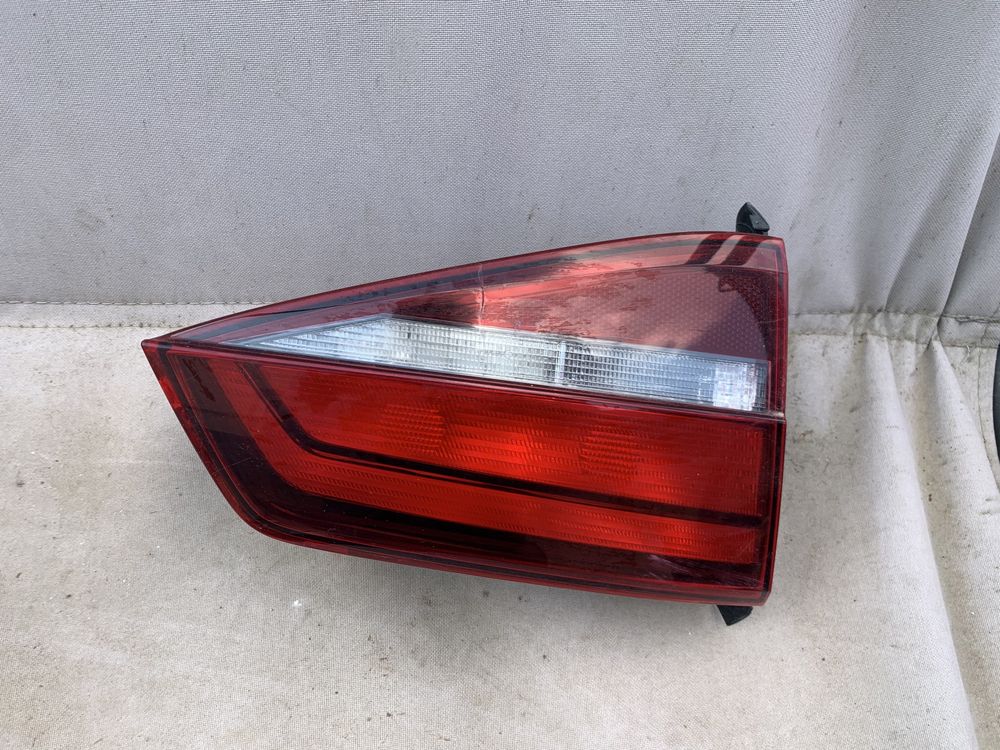 Lampa stop vw jetta partea stanga an 2010/2014