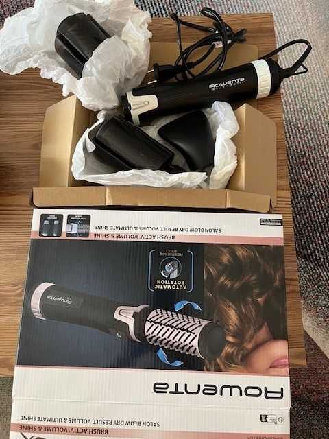 Perie rotativa Rowenta noua, Brush Activ'Dry & Style CF9550F0, 1000 W