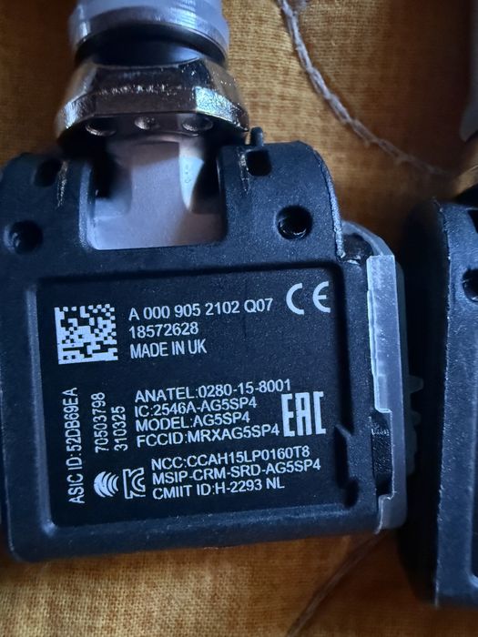 Senzori de presiune  mercedes merg  pe orice mercedes