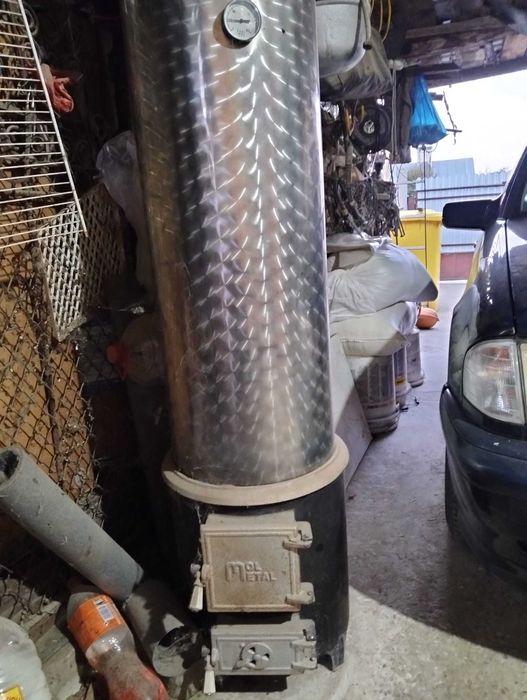 Vand boiler pe lemne