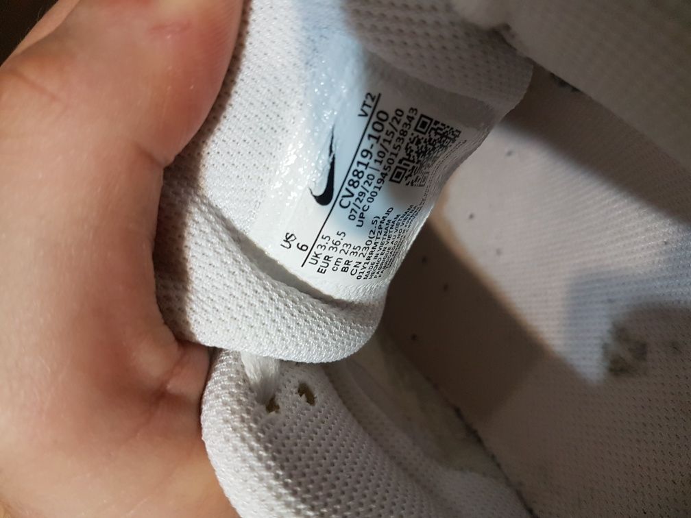 Adidasi Nike 36.5