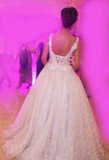 булчинска рокля.