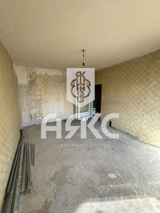 Продава се Двустаен апартамент в София, Надежда 1 - 45 кв.м за 2445 €/кв.м - Снимка #1