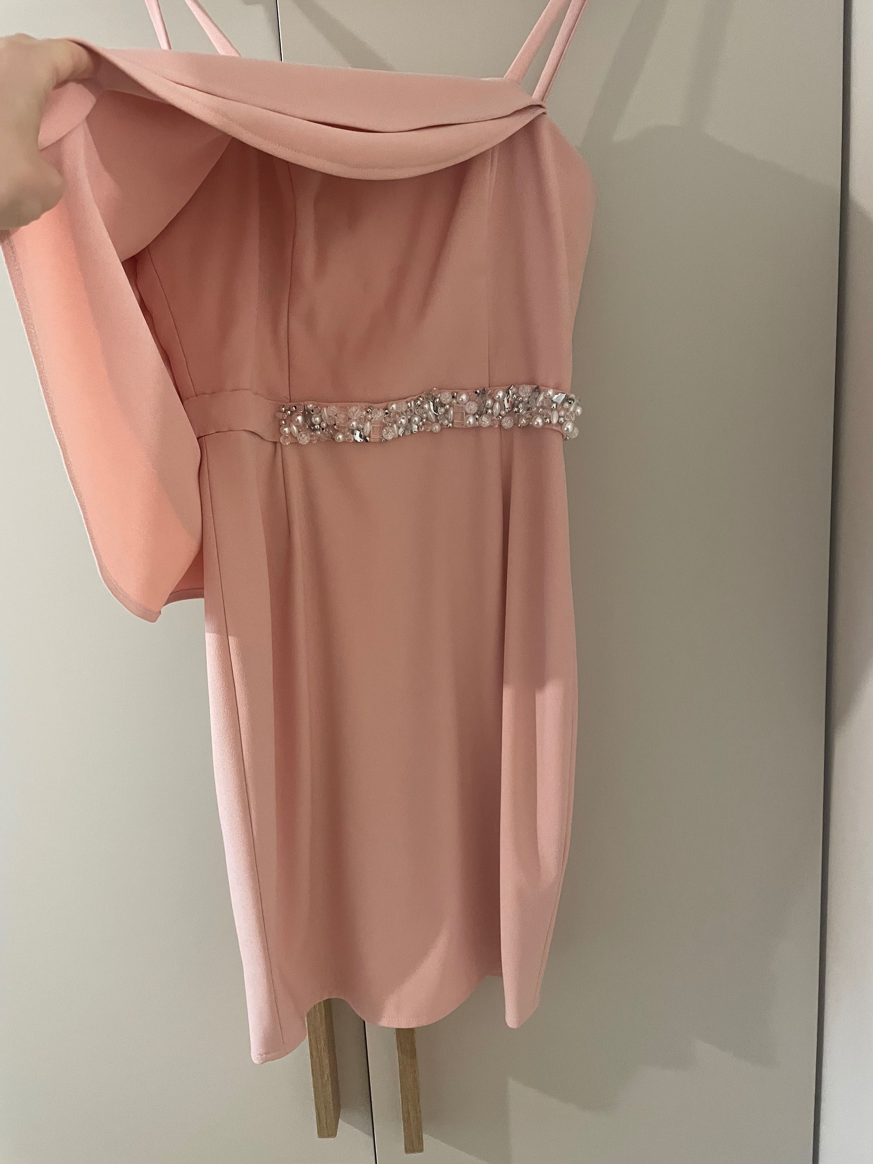 Светло розова рокля на R. Foteva