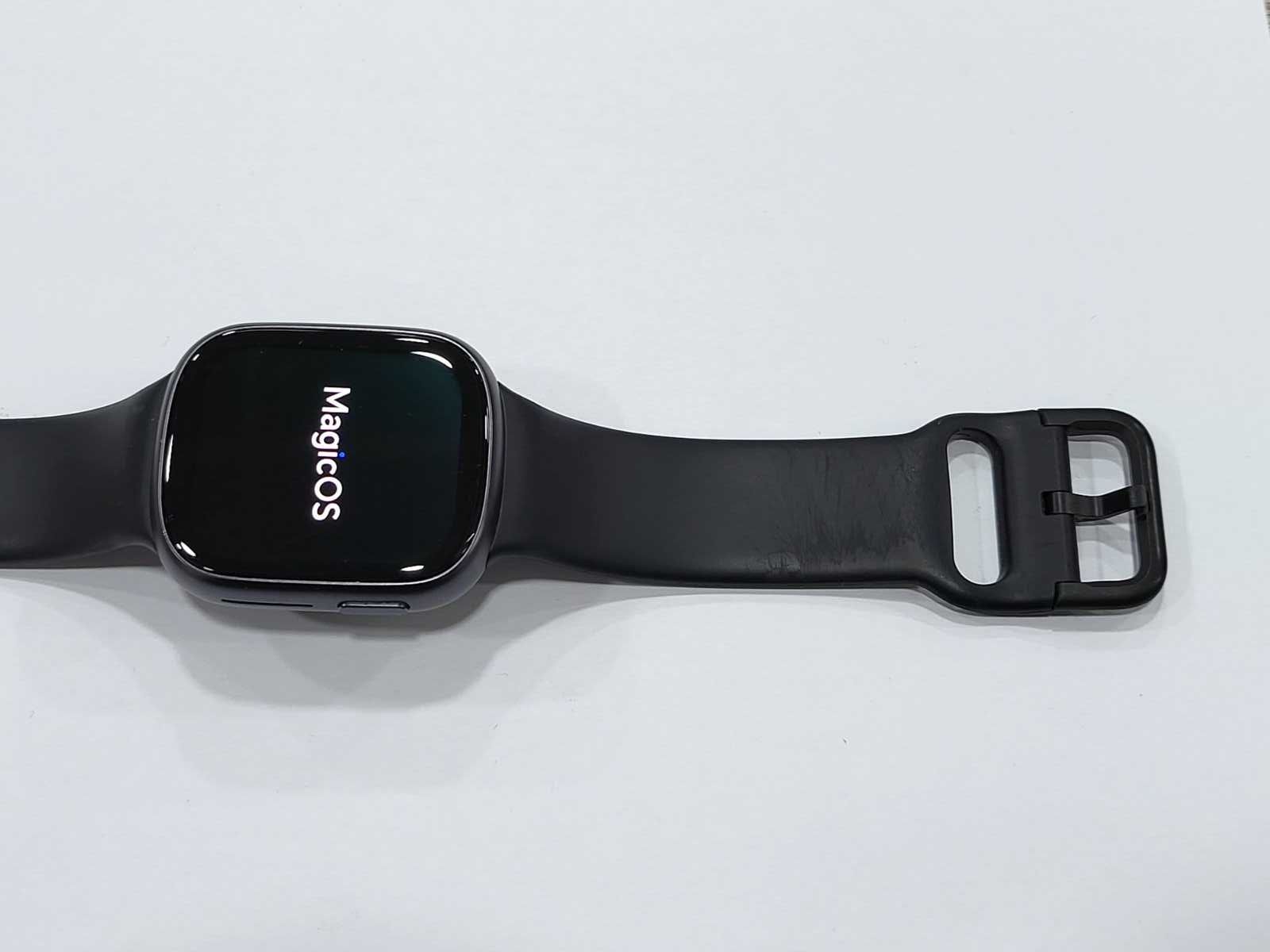 Смарт часовник-HONOR Watch 4