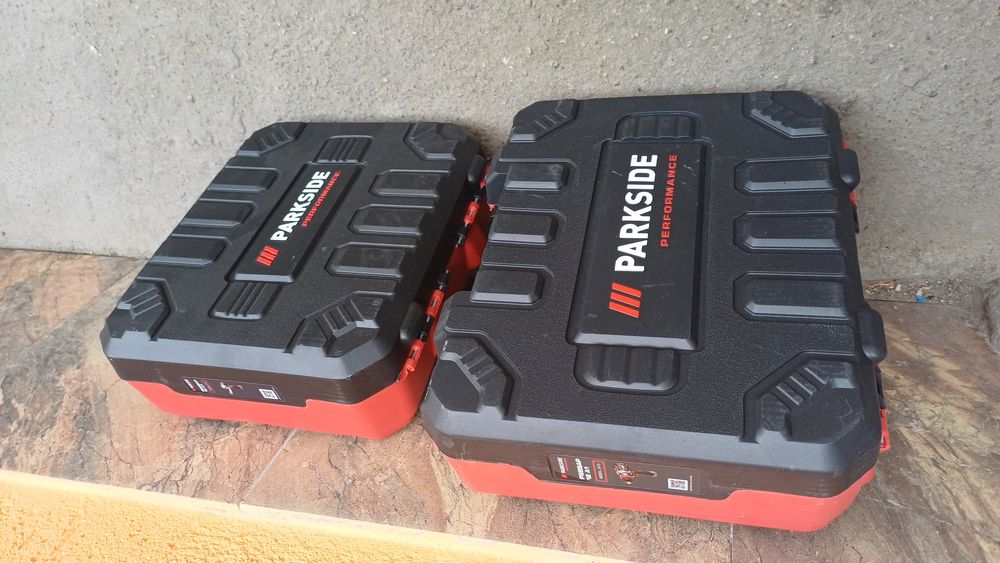 2 Cutie Parkside performance