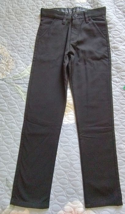 Ветровки и брюки на мальчика