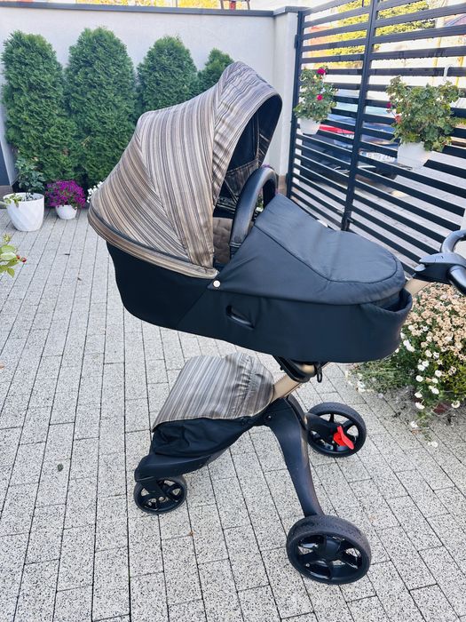 Carucior de copii Stokke Xplory Gold Limited Edition