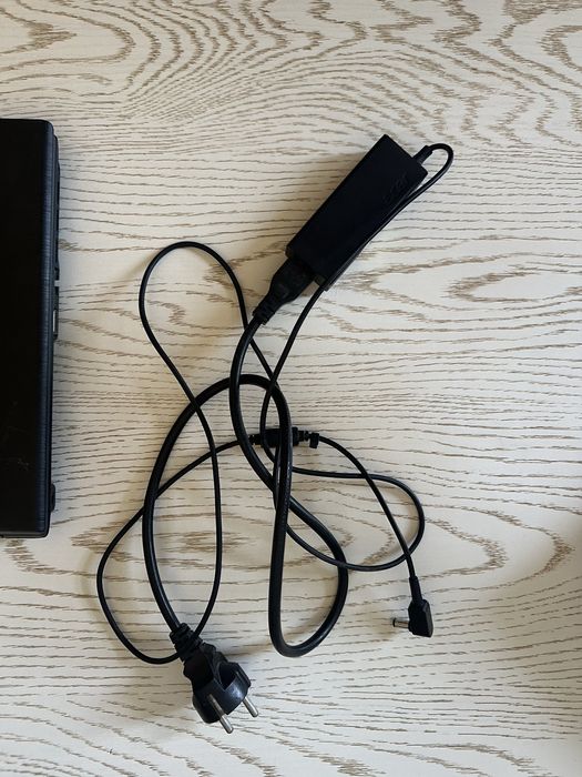 Noutbuk sotiladi holati yaxshi