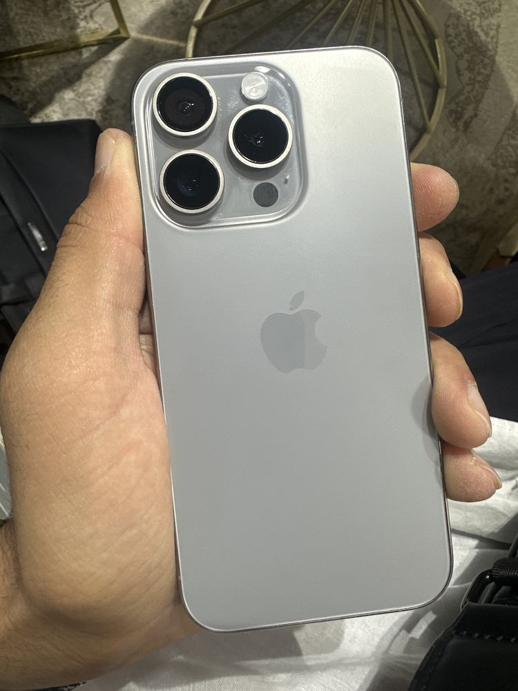 Iphone 15 pro 87%