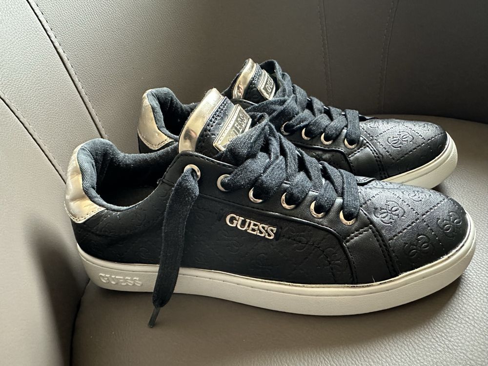 Adidasi Guess negri originali
