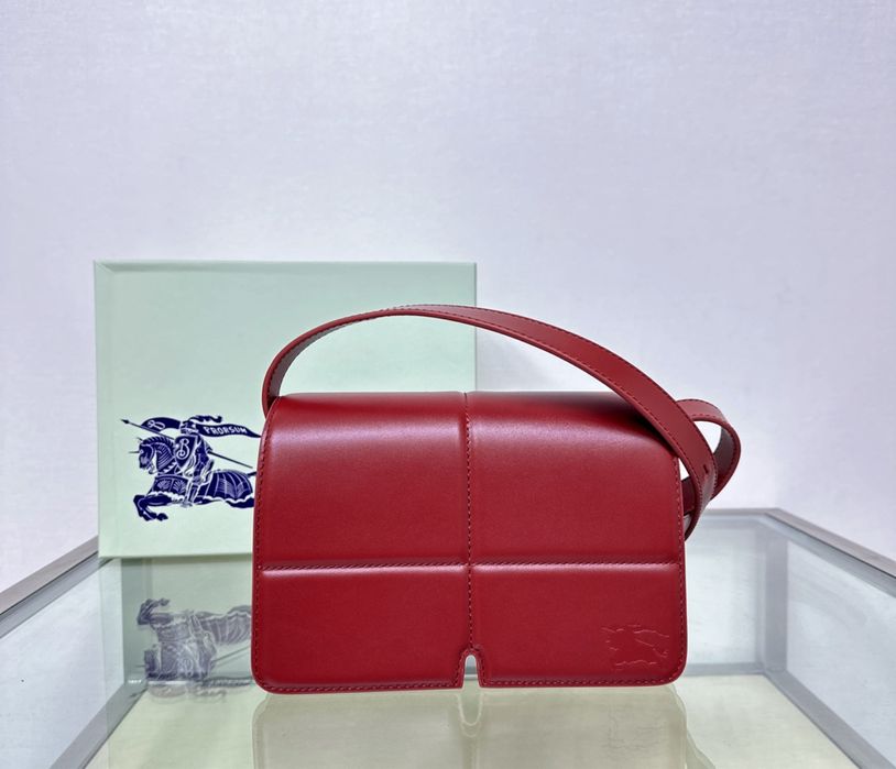 Geanta Burberry
