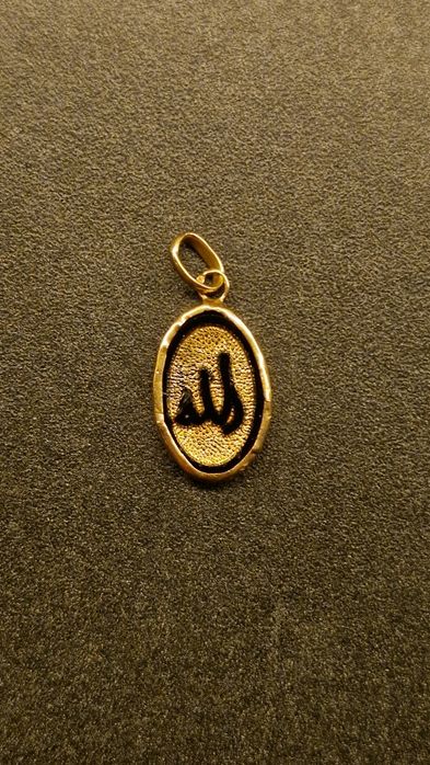 Pandantiv aur Onix inscripție Arabă Allah vintage