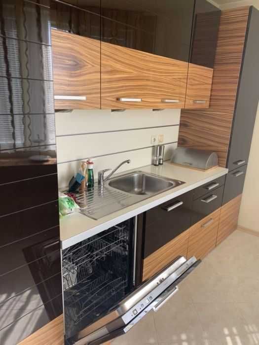 Дава се под наем Тристаен апартамент в София, Дървеница - 109 кв.м за 499.8 € - Снимка #2
