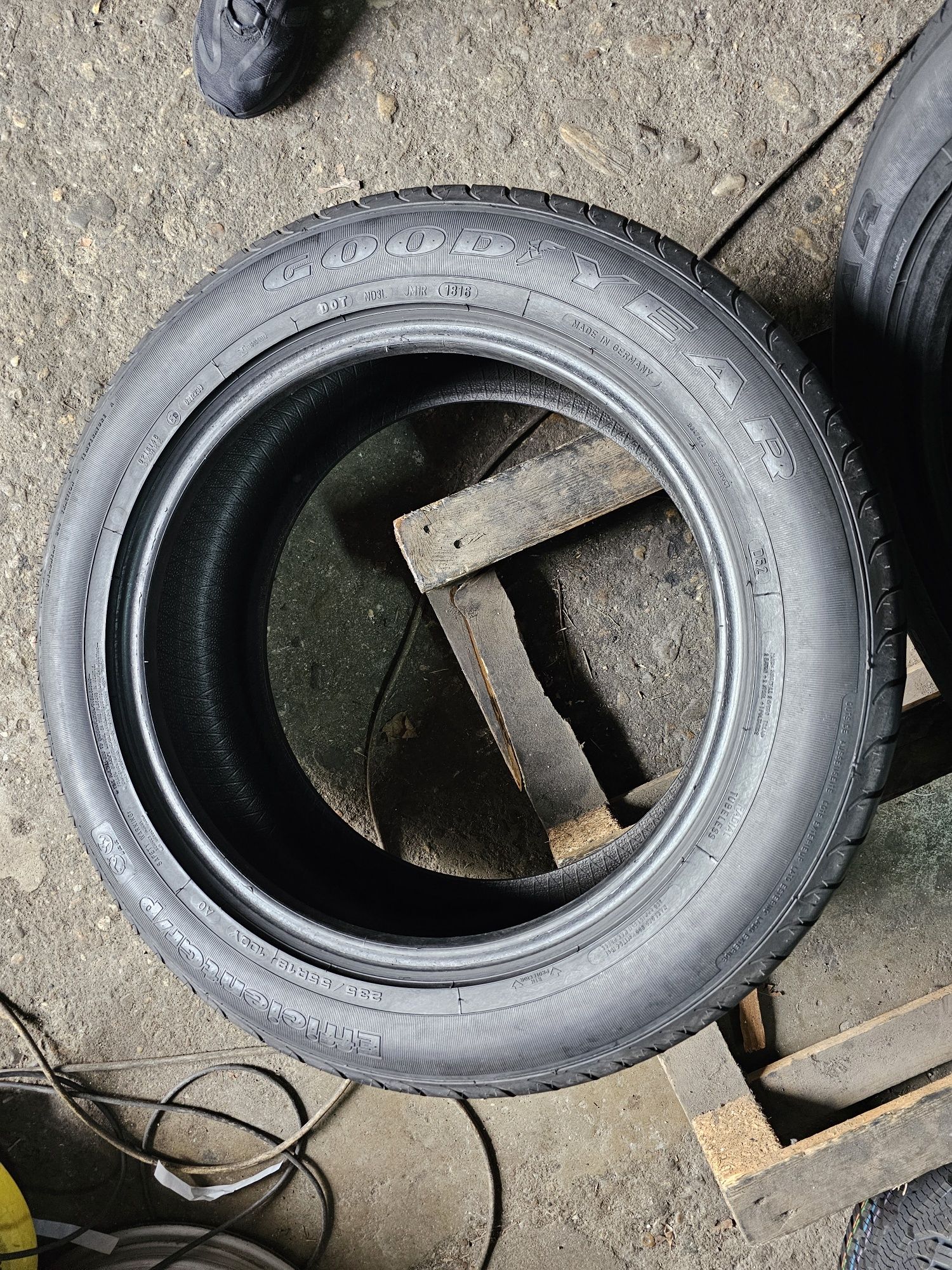 4 anvelope vara 235 55 18 Goodyear