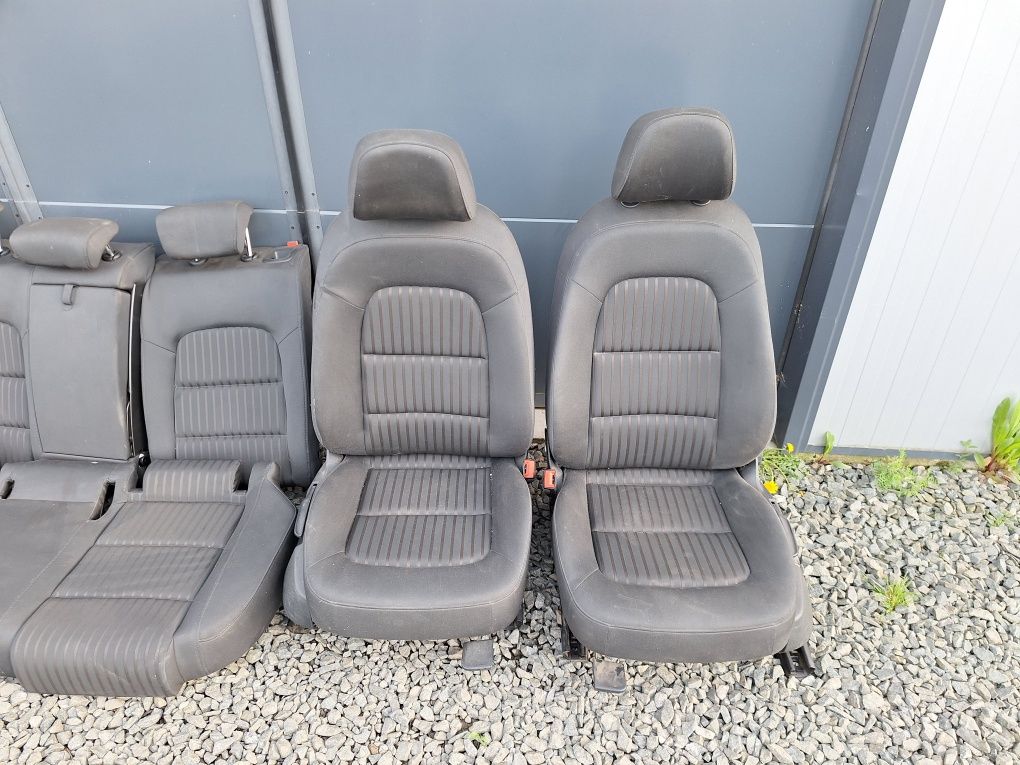 Interior Audi A4 B8 cu încălzire scaune model break Europa.