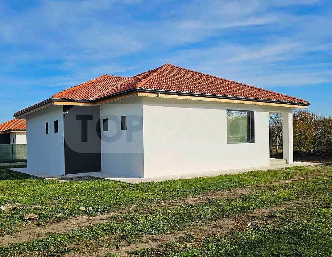 Продава се Къща в с. Плачидол, Област Добрич - 133 кв.м за 1286 €/кв.м - Снимка #1