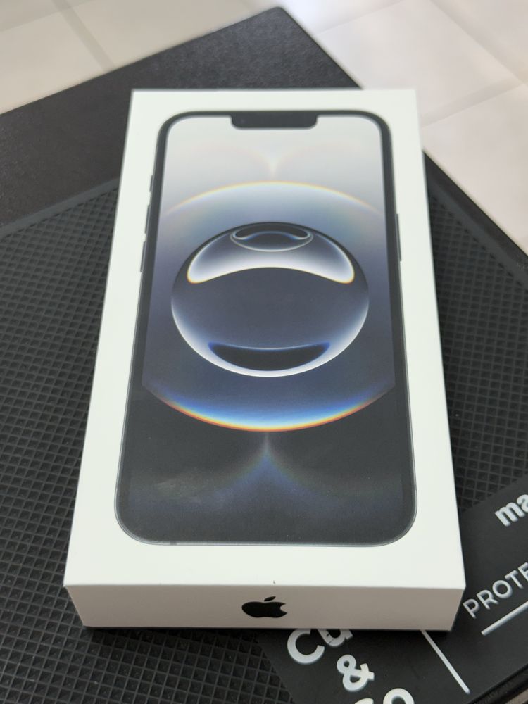 Apple iPhone 16e,Black,128GB *ЧистоНов**2г Гаранция*