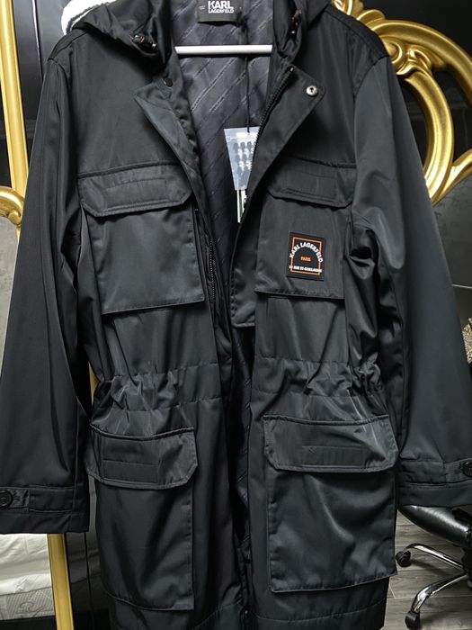 Jacheta Karl Lagerfeld noua cu eticheta