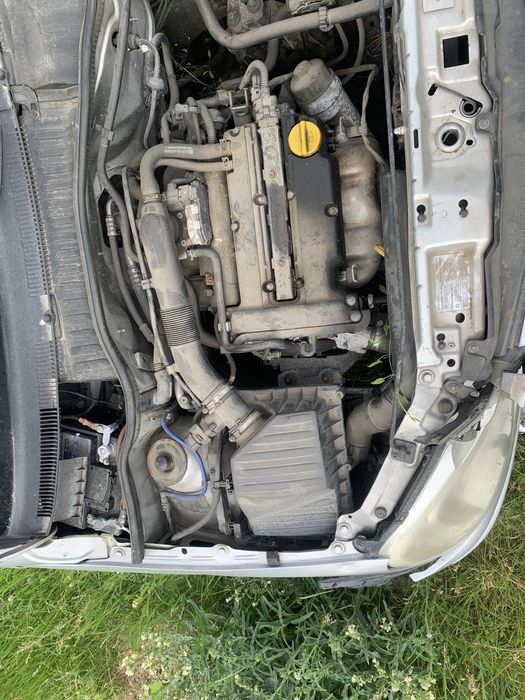 Vand Opel Corsa C 1.2 an 2005 pentru piese