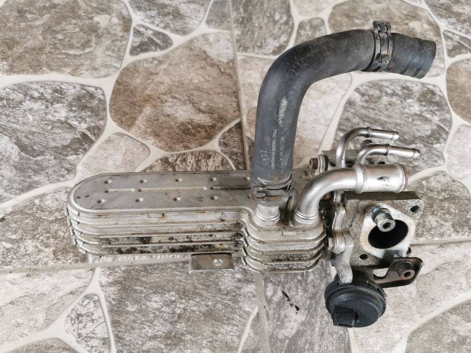 Turbina Golf 5 BLS, Racitor gaze, compresor AC