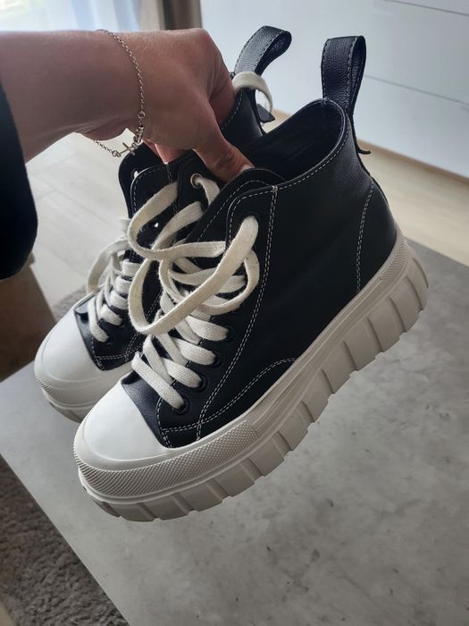 Ghete îmblănite, piele naturala , mărimea 37