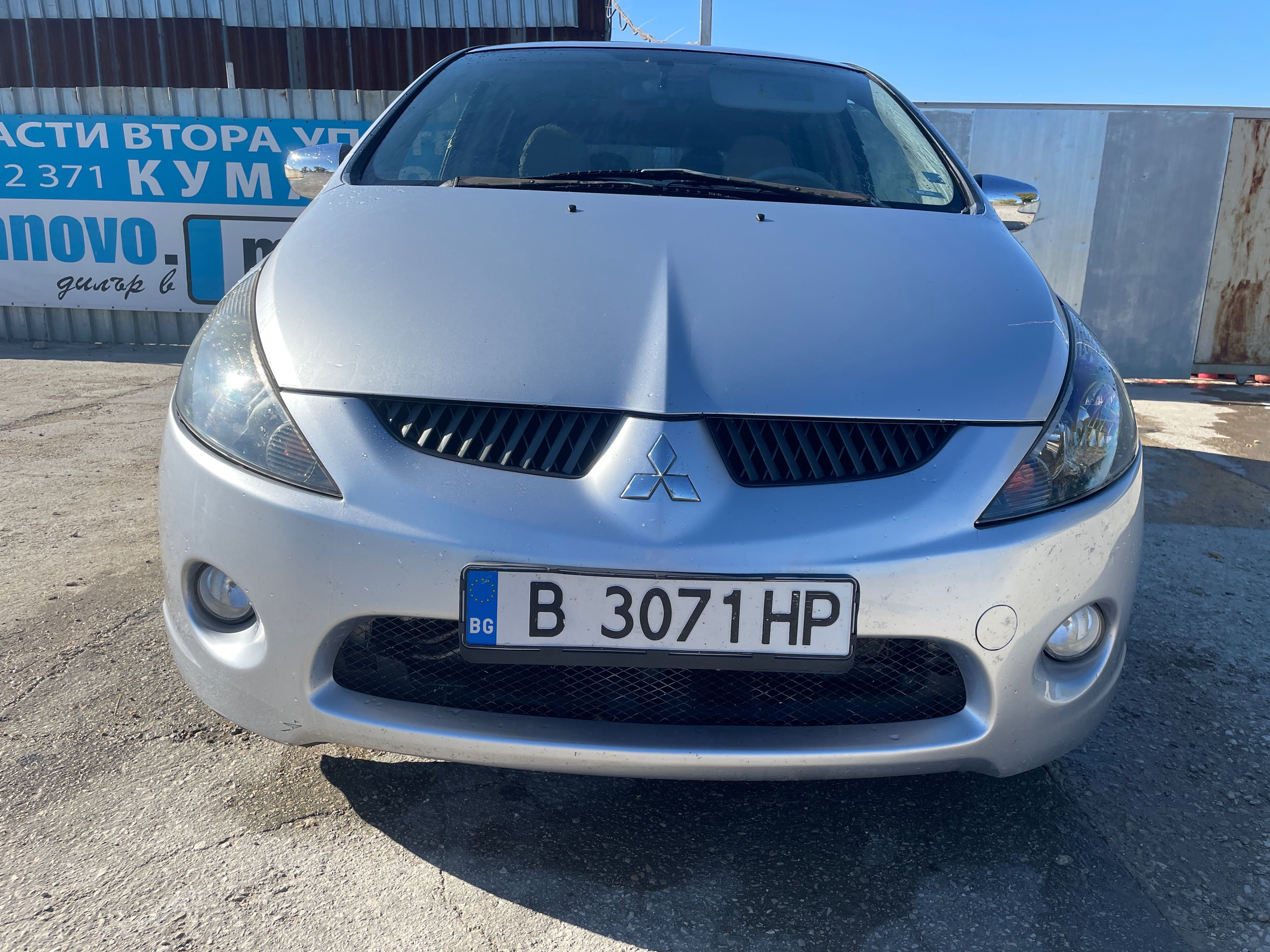 Mitsubishi Grandis 2.4 MIVEC, 165 кс., автоматик, 6 местен, 2 ключа