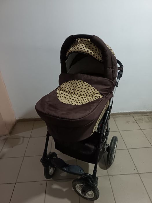 Коляска прогулочная